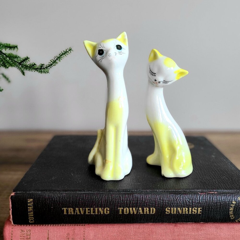 Vintage ceramic long neck kittens/cats figurines. Cat collection.